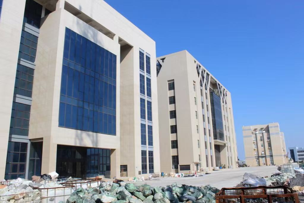 With our own manufacturing facility in China, Gemistry provides tailored crystal solutions for global markets. We are a trusted wholesale crystal supplier, offering custom designs, consistent quality, and reliable worldwide service.